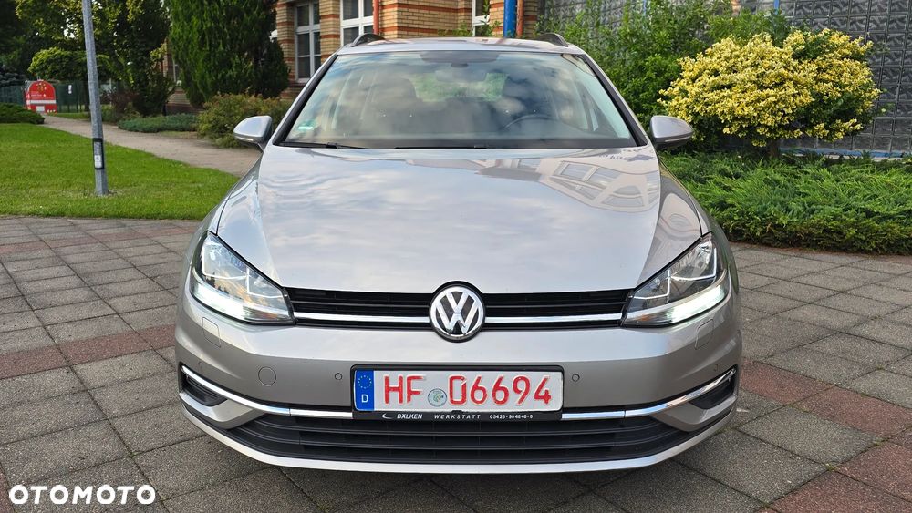 Volkswagen Golf - 3