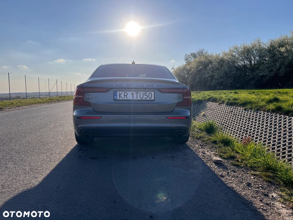 Volvo S60 T6 AWD Momentum Pro - 15