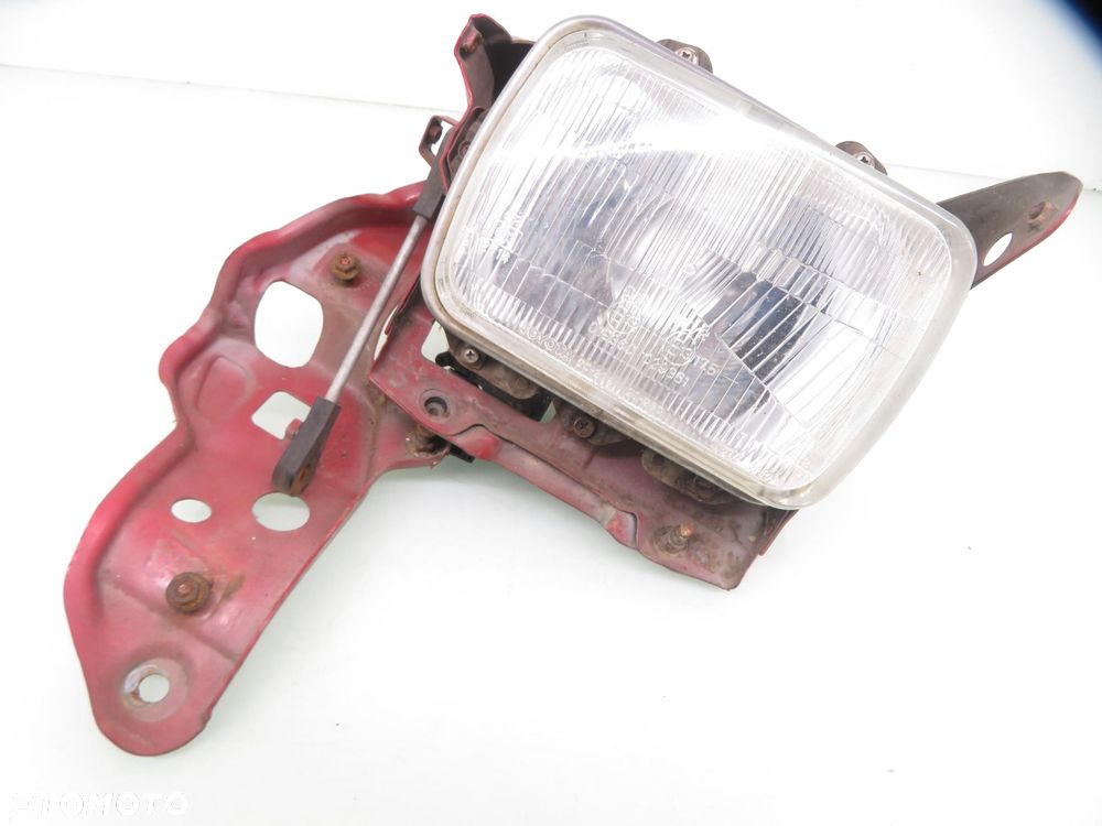 LAMPA PRAWA PRZEDNIA TOYOTA CELICA V T18 - 5