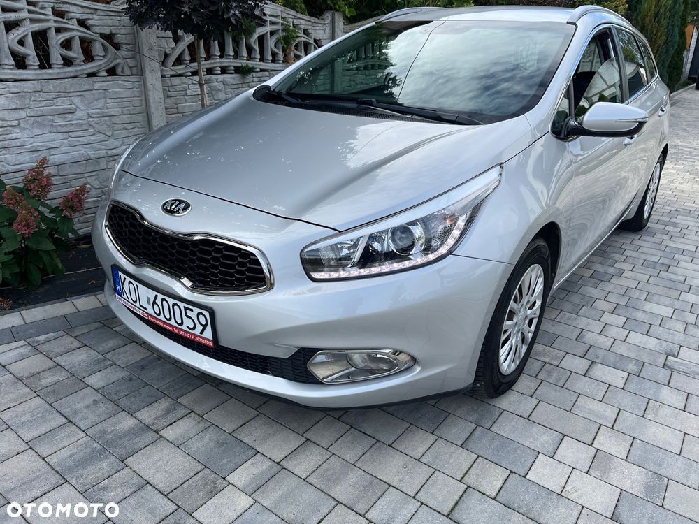 Kia Ceed 1.6 GDI Business Line - 27
