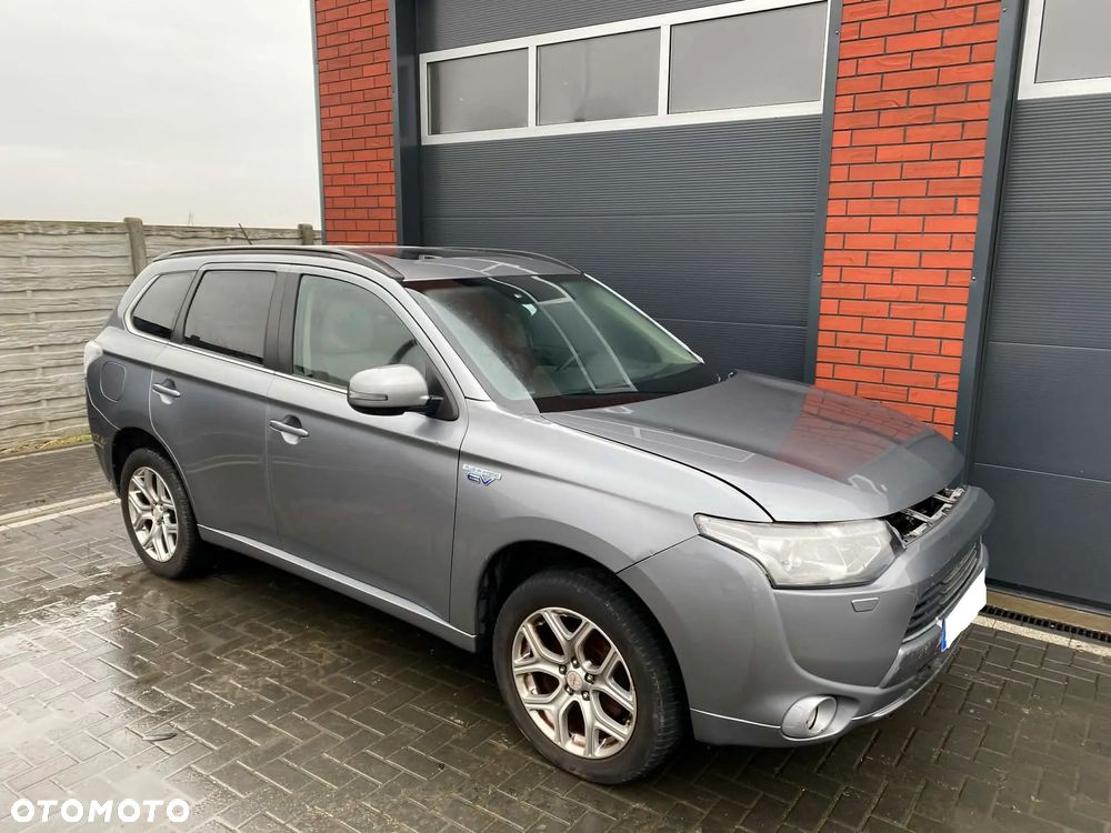 Mitsubishi Outlander 2.4 4WD - 3