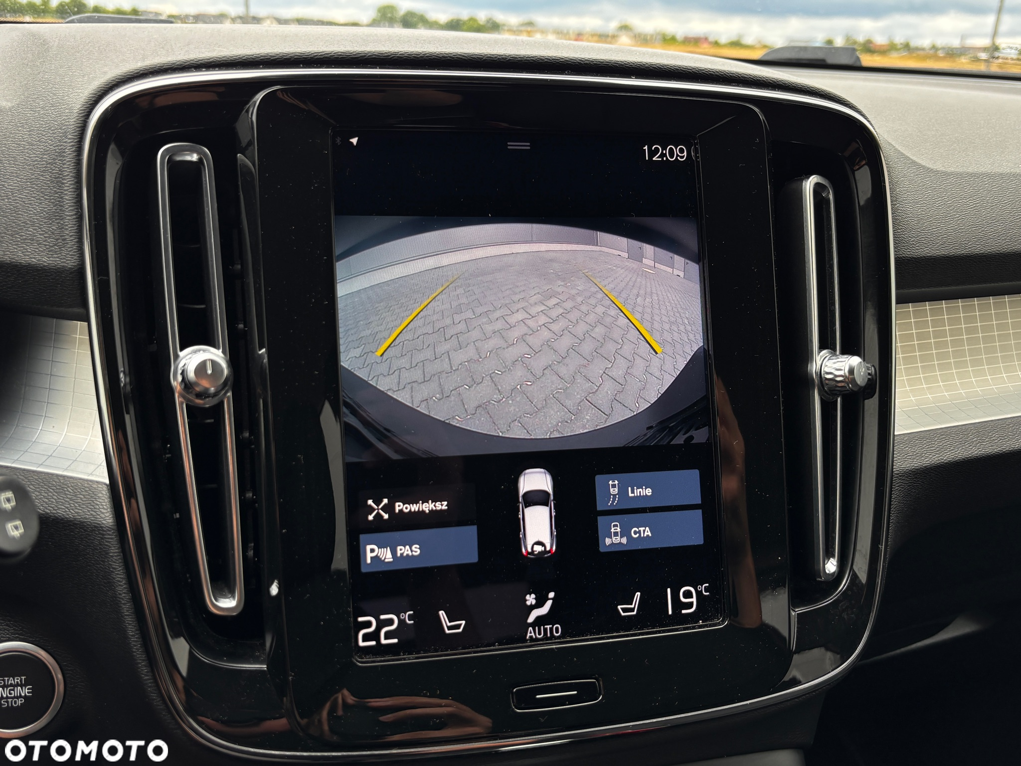 Volvo XC 40 T3 Geartronic Momentum Pro - 15