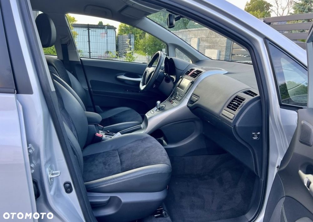 Toyota Auris 1.8 HSD Prestige NAVI - 16