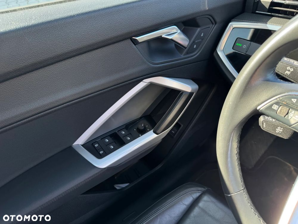 Audi Q3 35 TDI S tronic - 28
