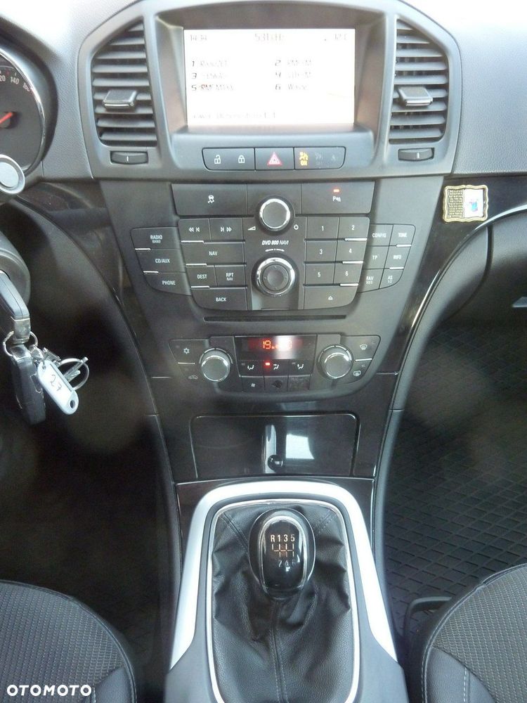 Opel Insignia - 22