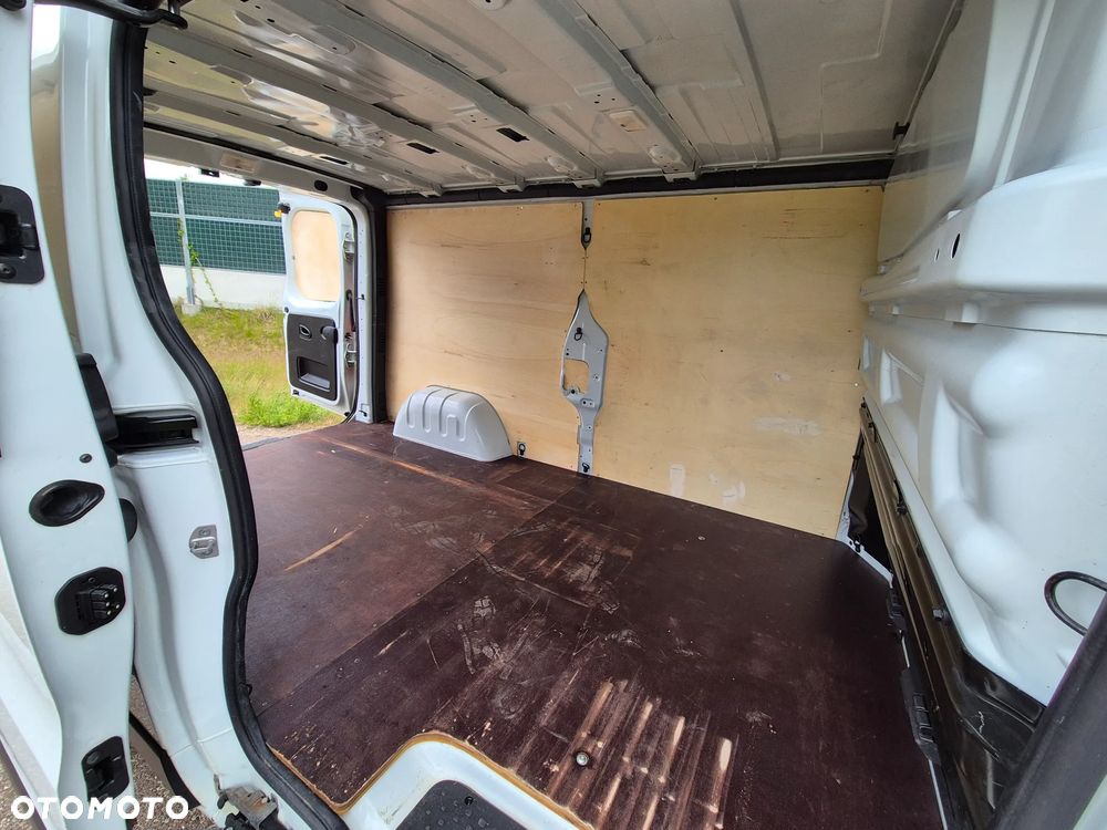Renault TRAFIC LONG L2 1.6 DCI - 21