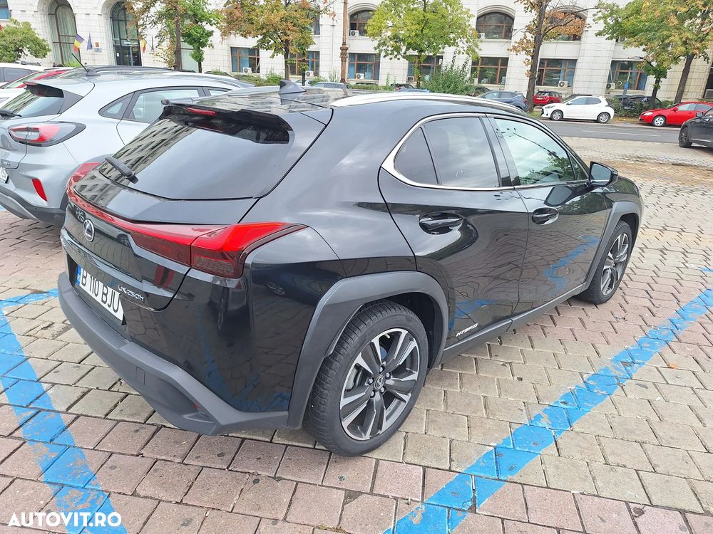 Lexus UX 250h 2.0L HEV 20H- (178 HP) 4X4 CVT Special Edition - 10