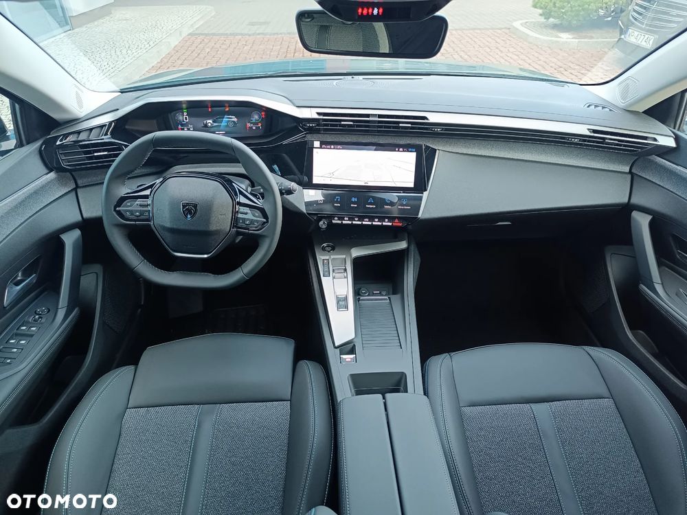 Peugeot 308 1.2 mHEV Allure S&S e-DCS6 - 23