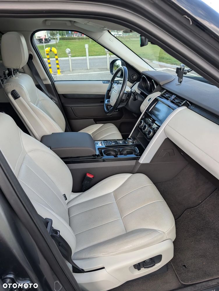 Land Rover Discovery 3.0 Si6 HSE - 18
