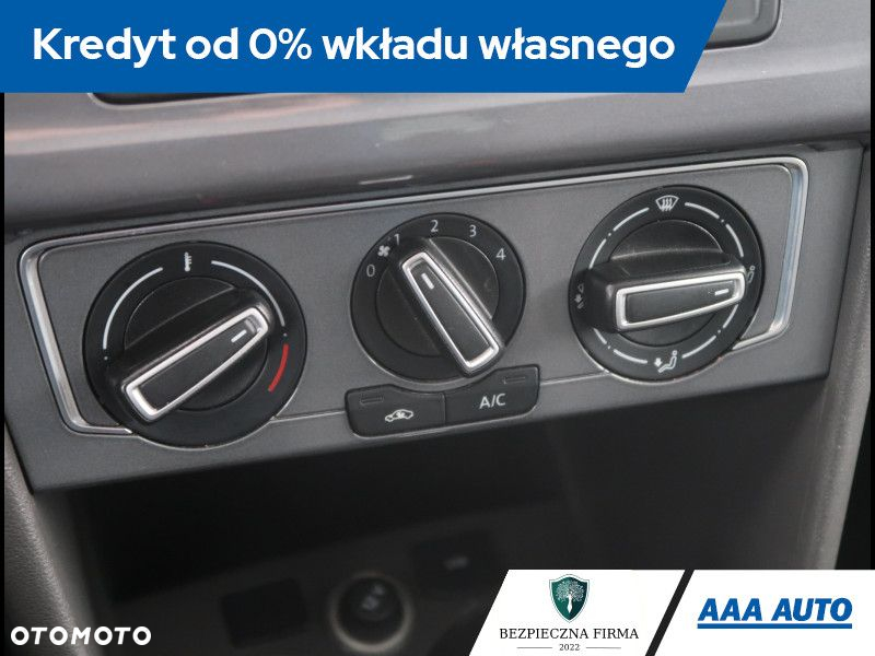 Volkswagen Polo - 13
