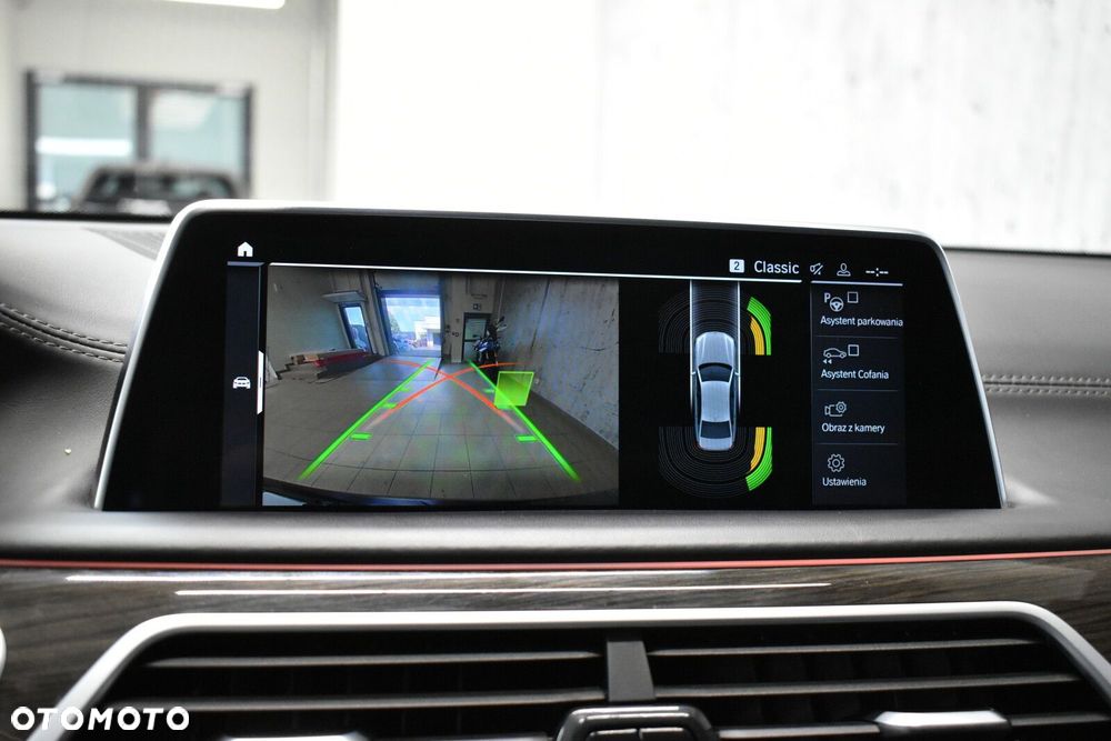 BMW Seria 7 740d xDrive - 22
