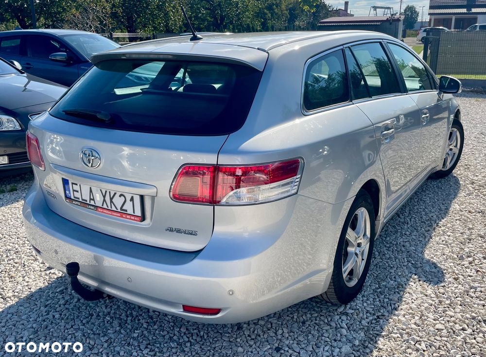 Toyota Avensis 1.8 Selection - 8