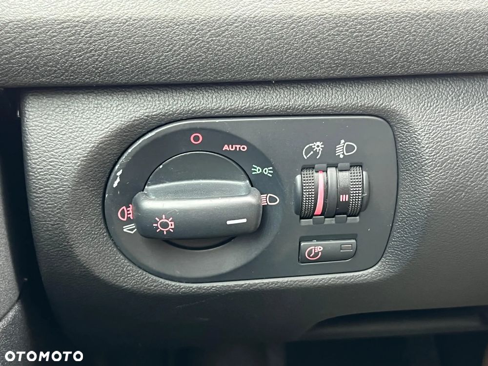 Audi A3 Sportback 1.9 TDI Ambition - 12
