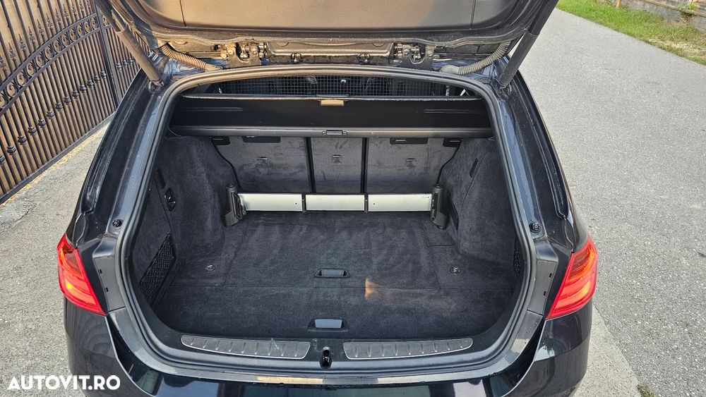 BMW Seria 3 325d - 12