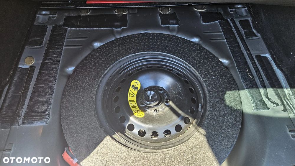 Ford Focus 1.5 TDCi SYNC Edition - 15