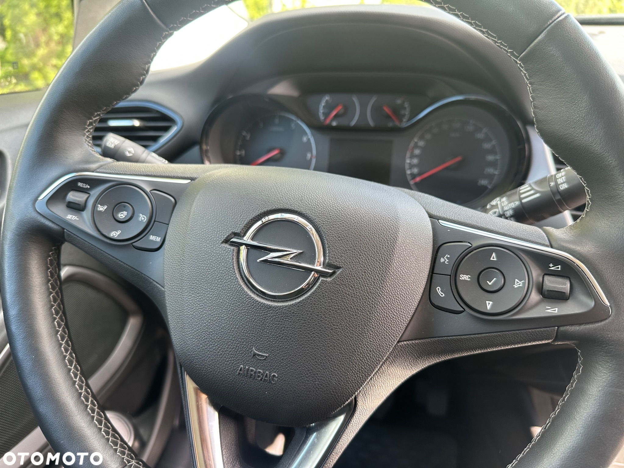 Opel Crossland 1.2 T - 10