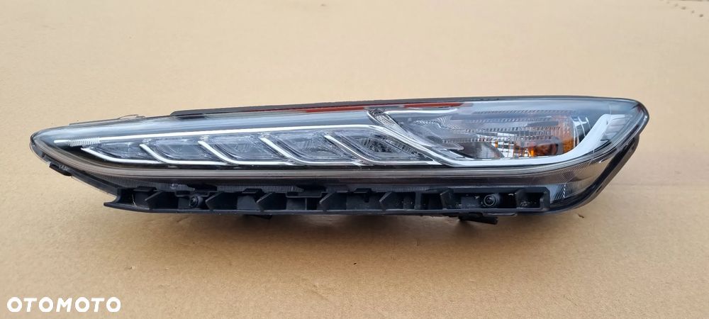 HYUNDAI KONA I 2017- Lampa LED Lewa Oryginał - 3