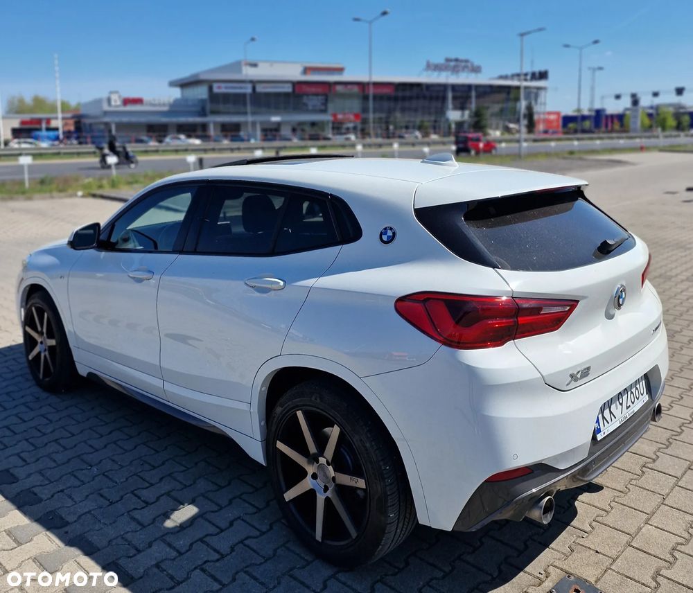 BMW X2 xDrive20i Advantage Plus - 11