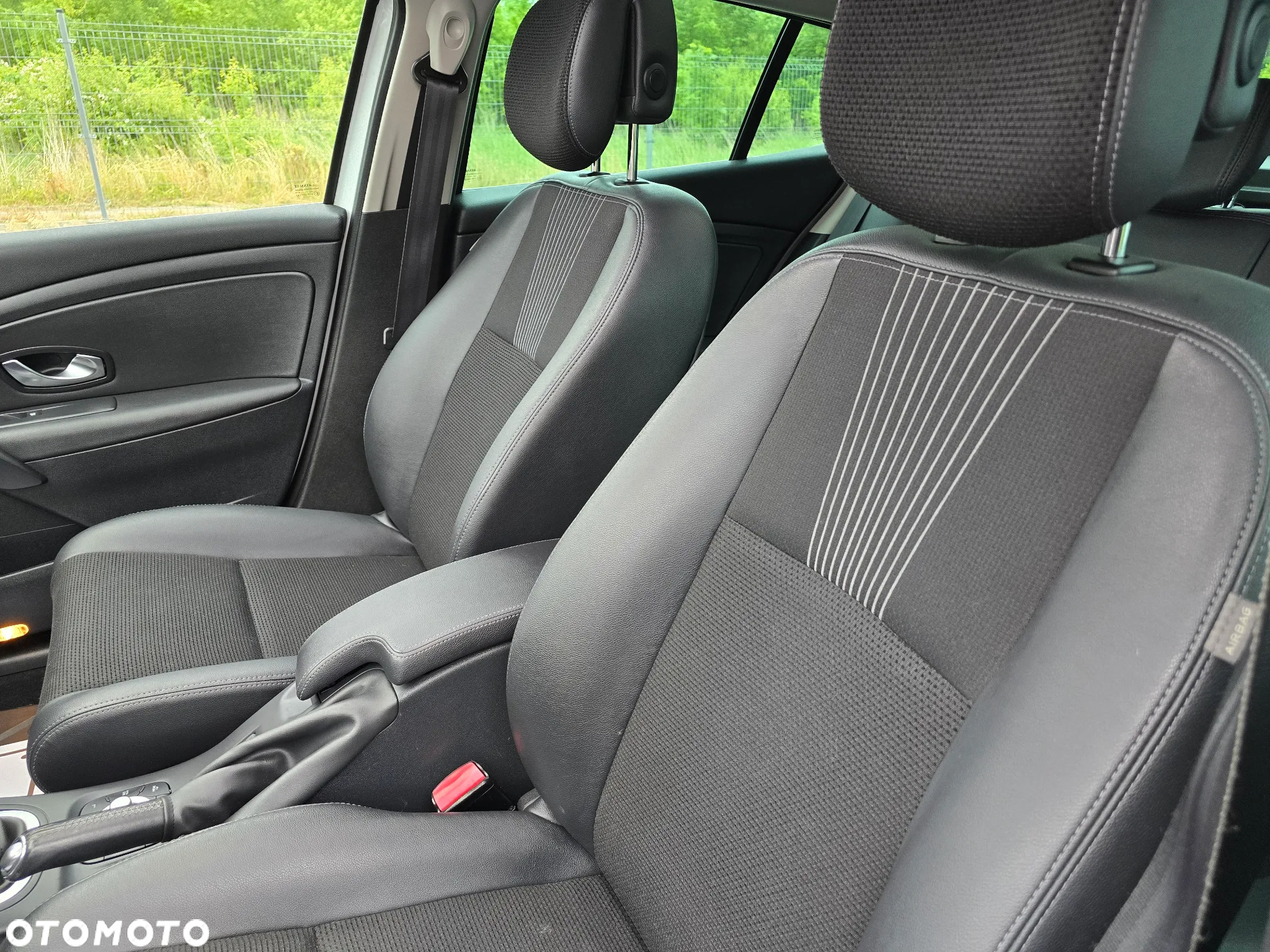Renault Megane 1.6 16V Business - 25
