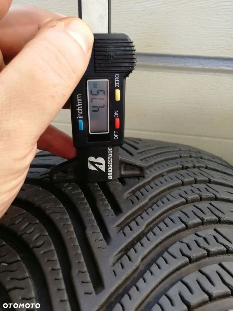 Opony zimowe 215/65 R 17 Michelin Alpin 5 - 2