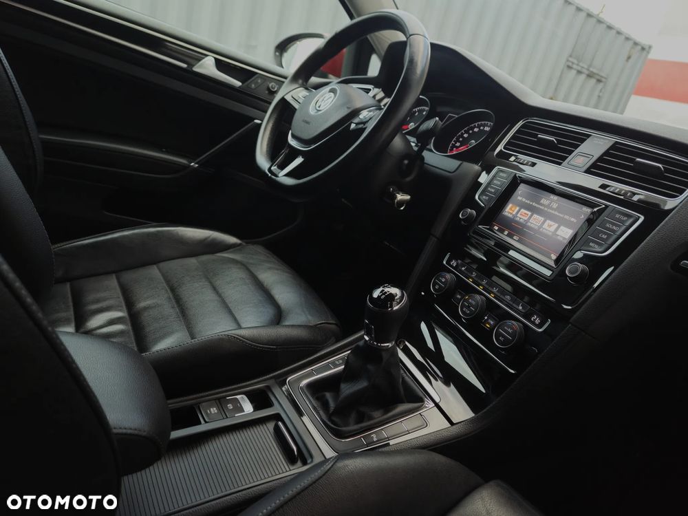 Volkswagen Golf VII 1.4 TSI BMT Highline - 16