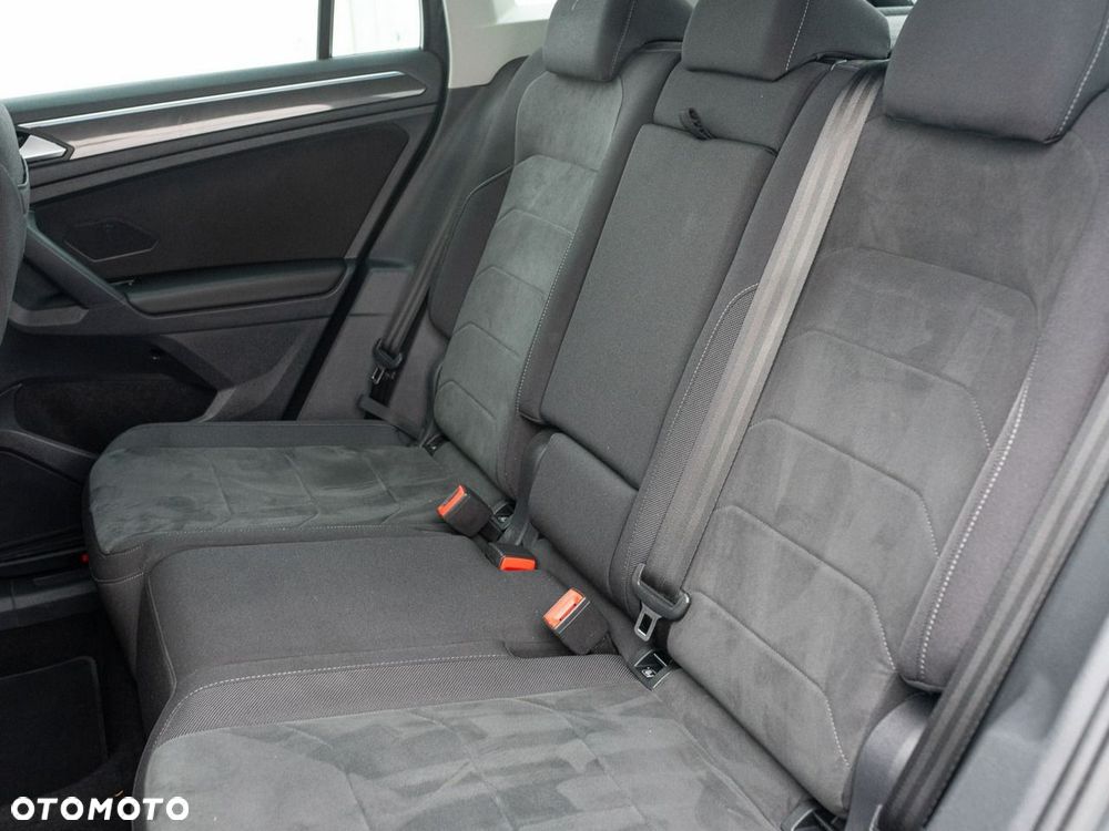 Volkswagen Tiguan 2.0 TSI 4Mot Elegance DSG - 30