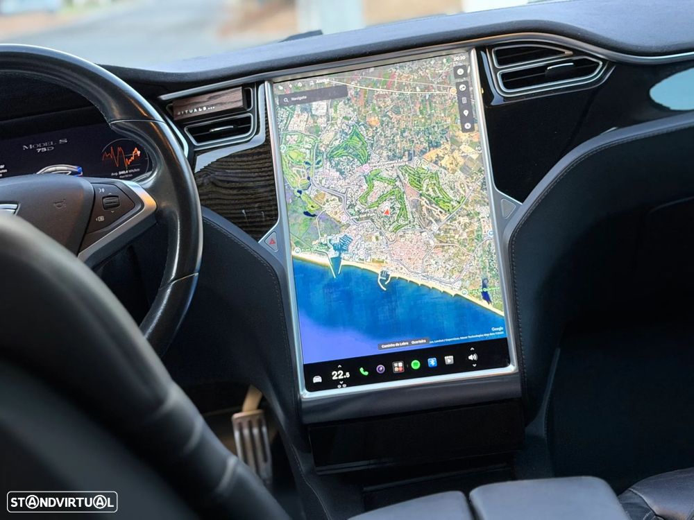 Tesla Model S - 18