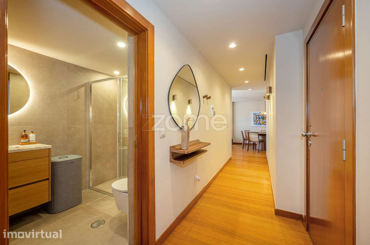 Penthouse T2 Matosinhos em Condomínio fechado com Garagem e Arrumos - Grande imagem: 4/60