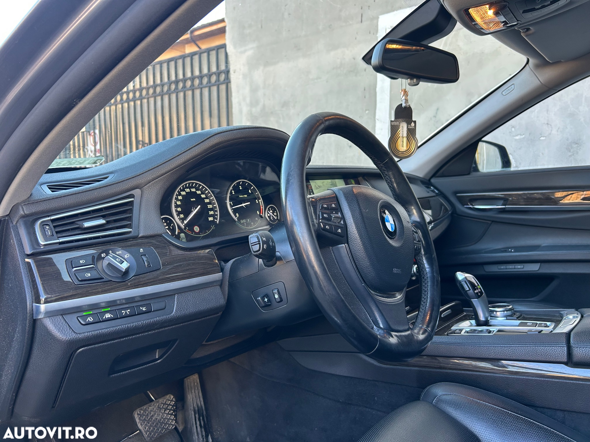 BMW Seria 7 730Ld - 6