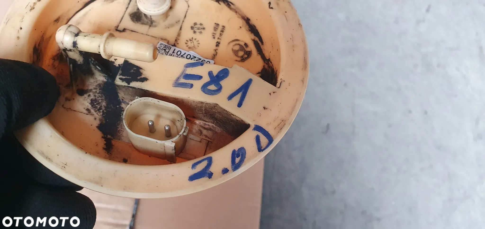 Pływak pompka paliwa czujnik poziomu paliwa BMW I E81 E87 2.0D 7190944 7190943 - 9
