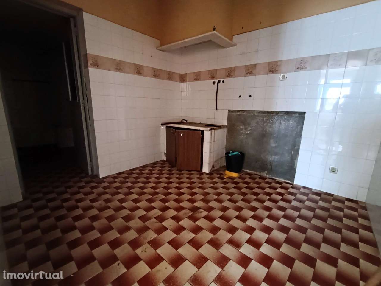 Moradia Térrea com Quintal em Peniche - Grande imagem: 5/10