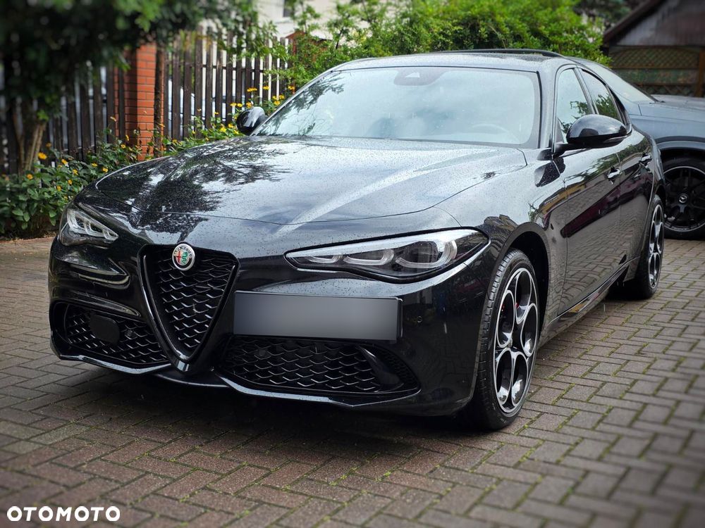 Alfa Romeo Giulia 2023 photo 2