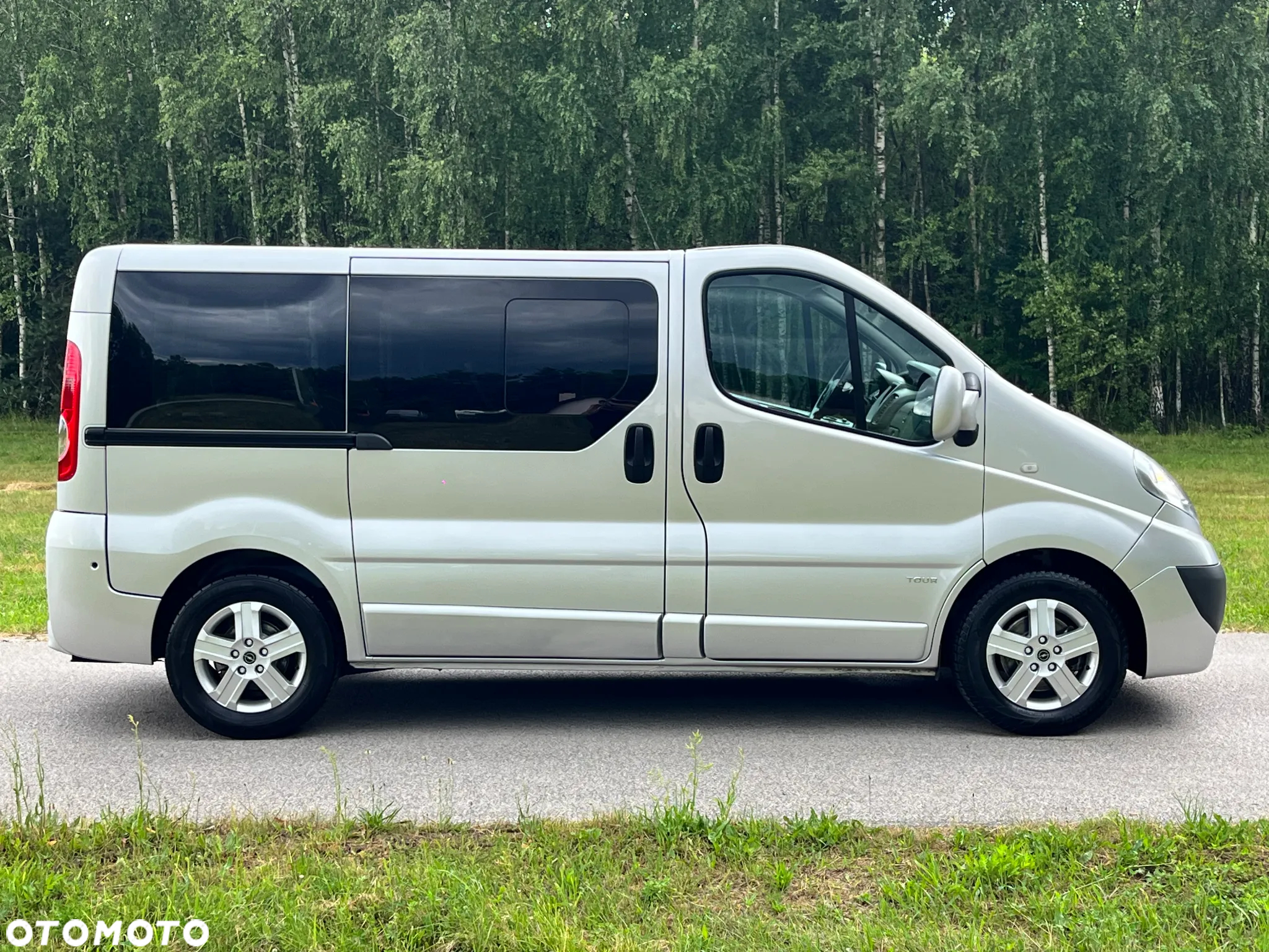 Opel Vivaro L1H1 Tour Cosmo - 4