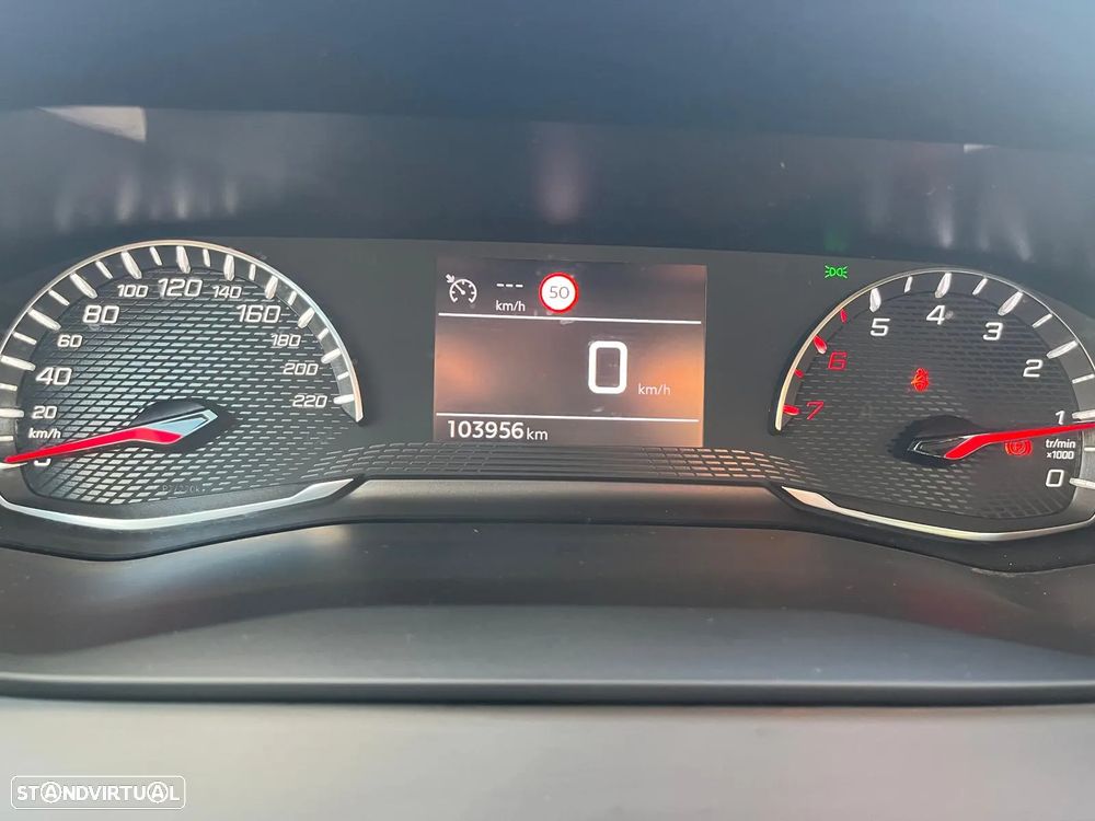 Peugeot 208 1.2 PureTech Active - 26