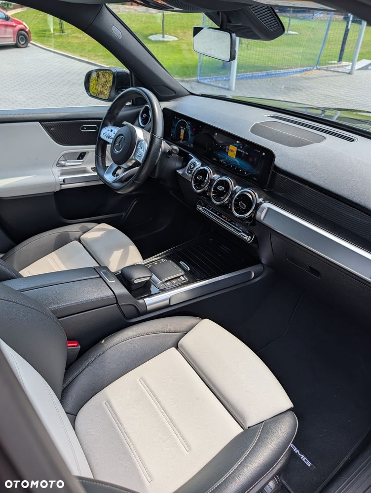 Mercedes-Benz GLB 220 d 4-Matic AMG Line 8G-DCT - 11