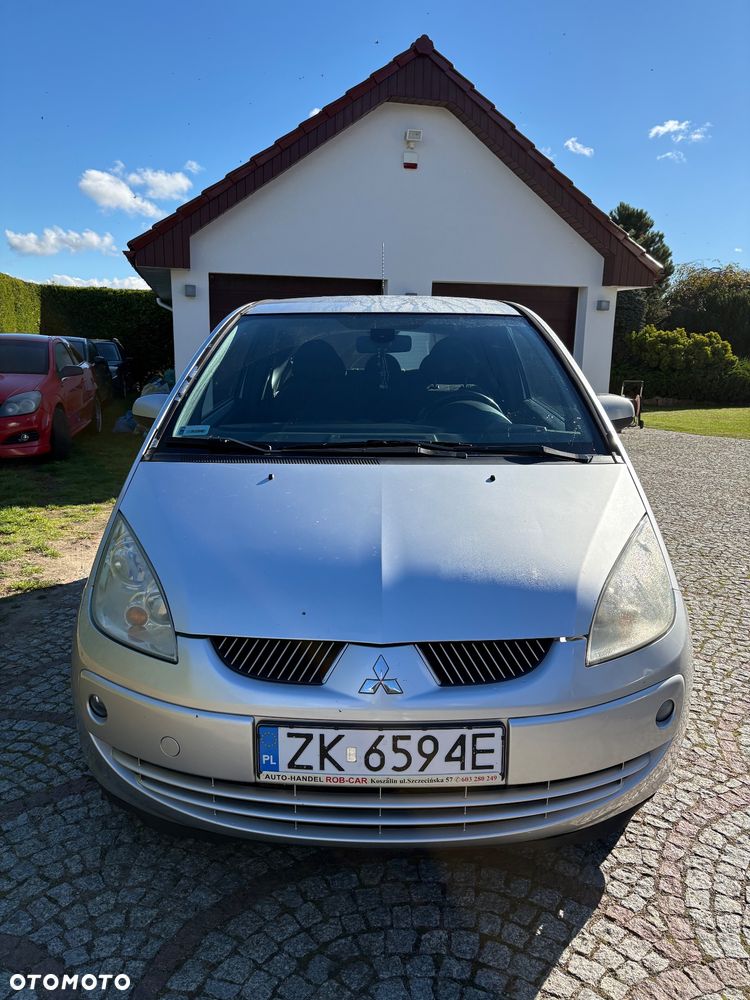 Mitsubishi Colt - 4