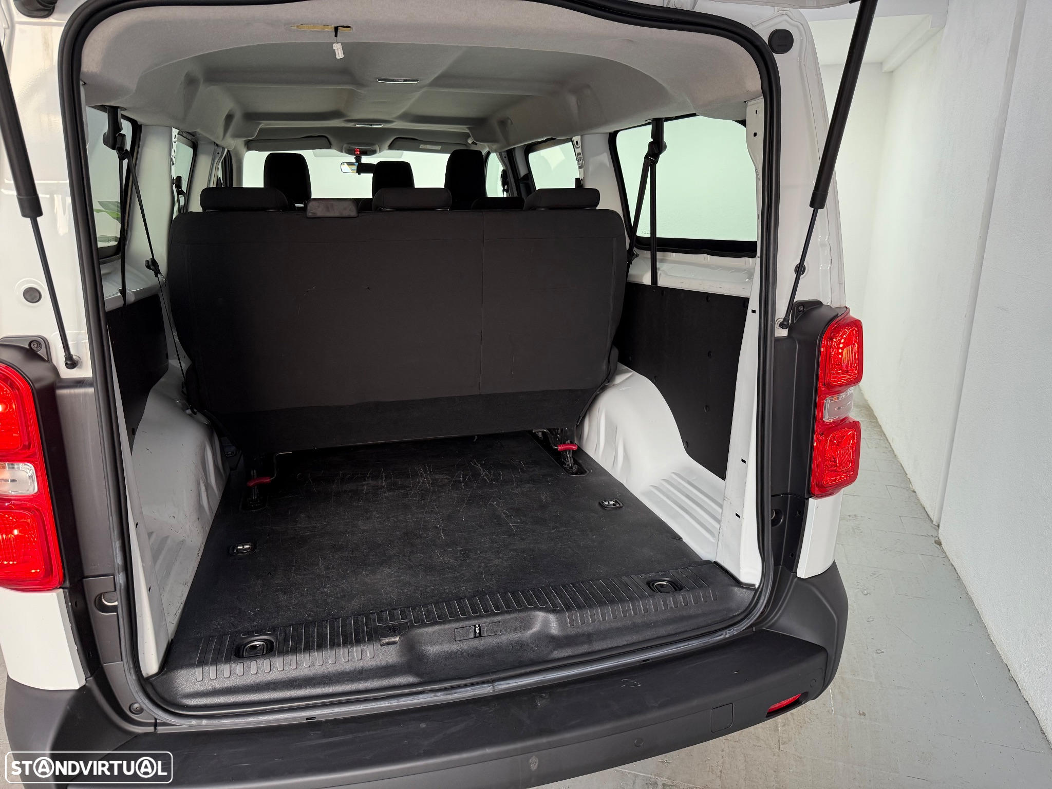 Peugeot Traveller 1.5 BlueHDi L3H1 Active Long - 16