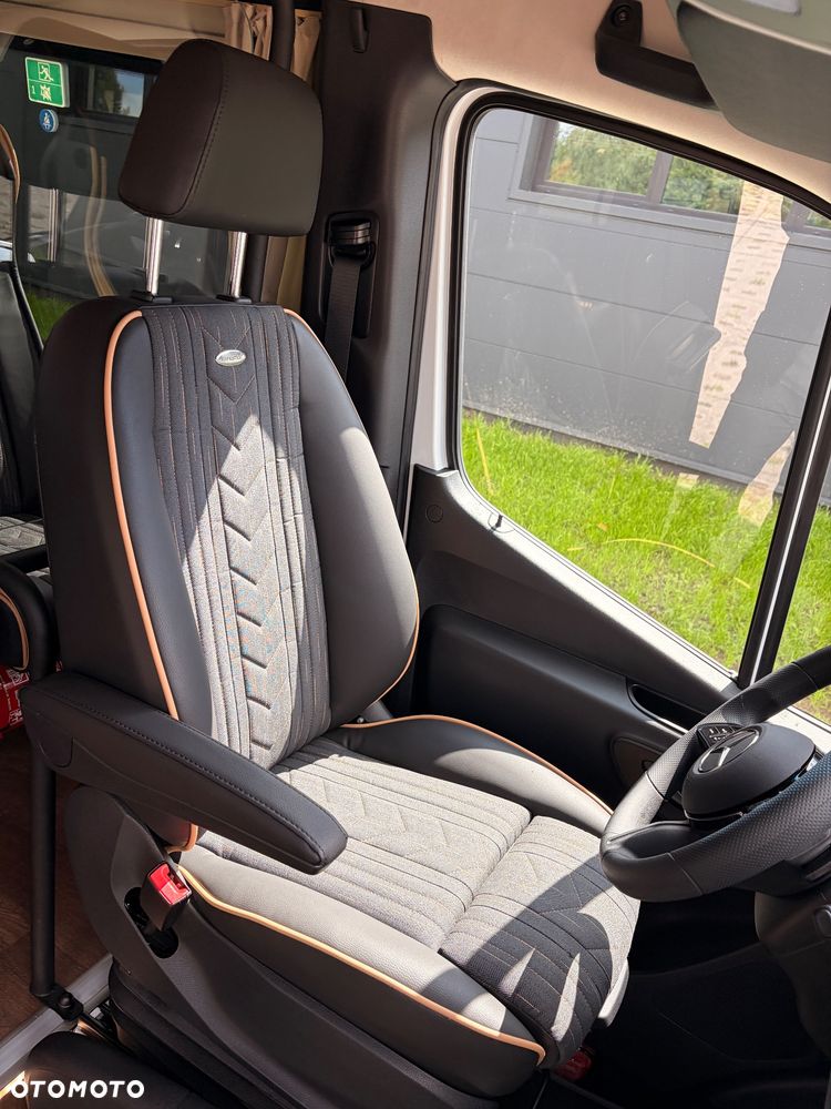 Mercedes-Benz Sprinter 519 - 38