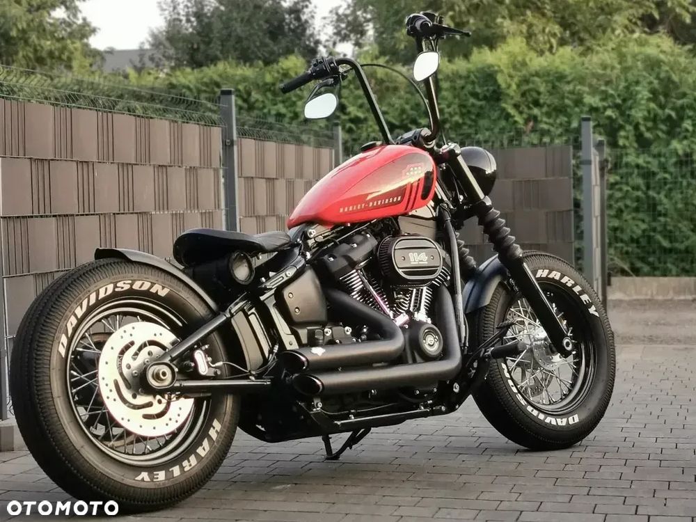 Harley-Davidson Softail Street Bob - 1