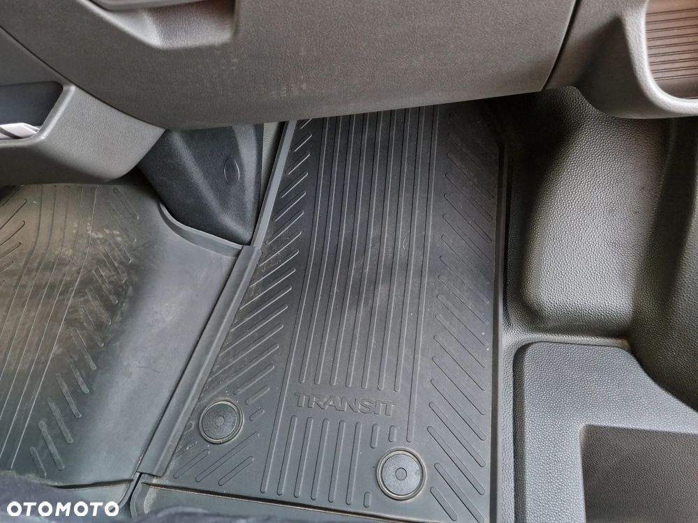 Ford TRANSIT - 26