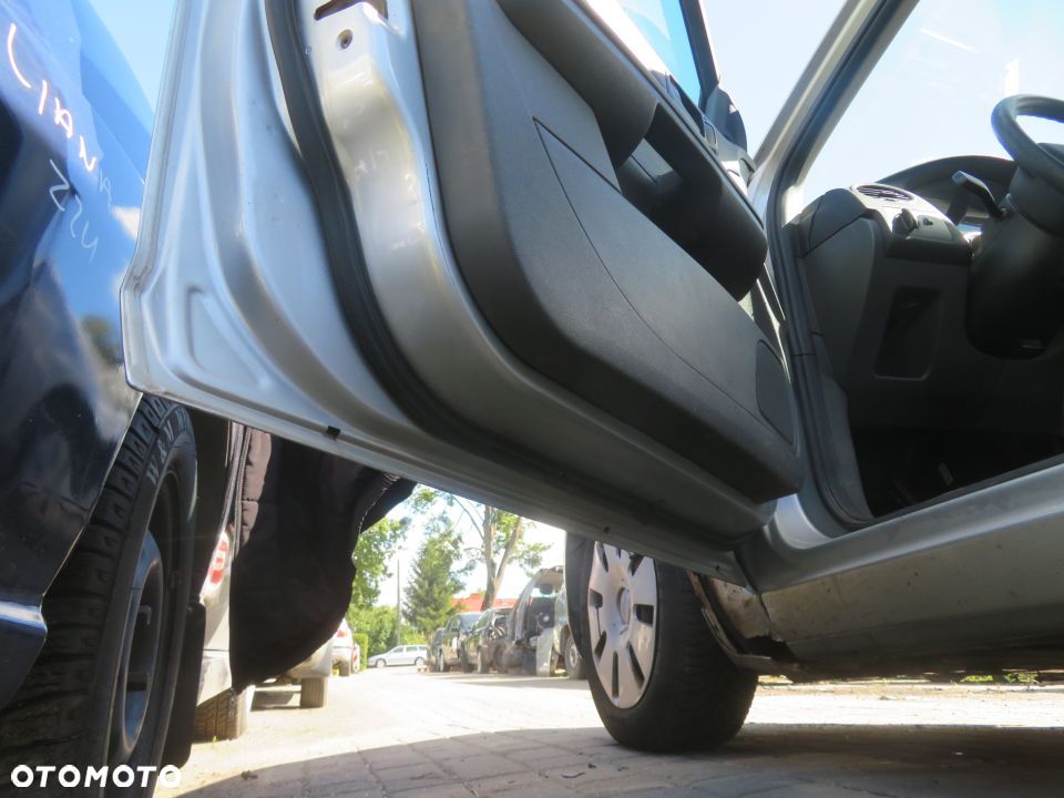 DRZWI PRZEDNIE LEWE FOCUS II MK2 KOMBI O3  MOONDUST SILVER FORD 2004-2008 - 7