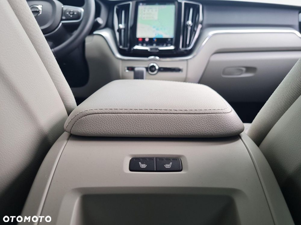 Volvo XC 60 B4 B Core - 26