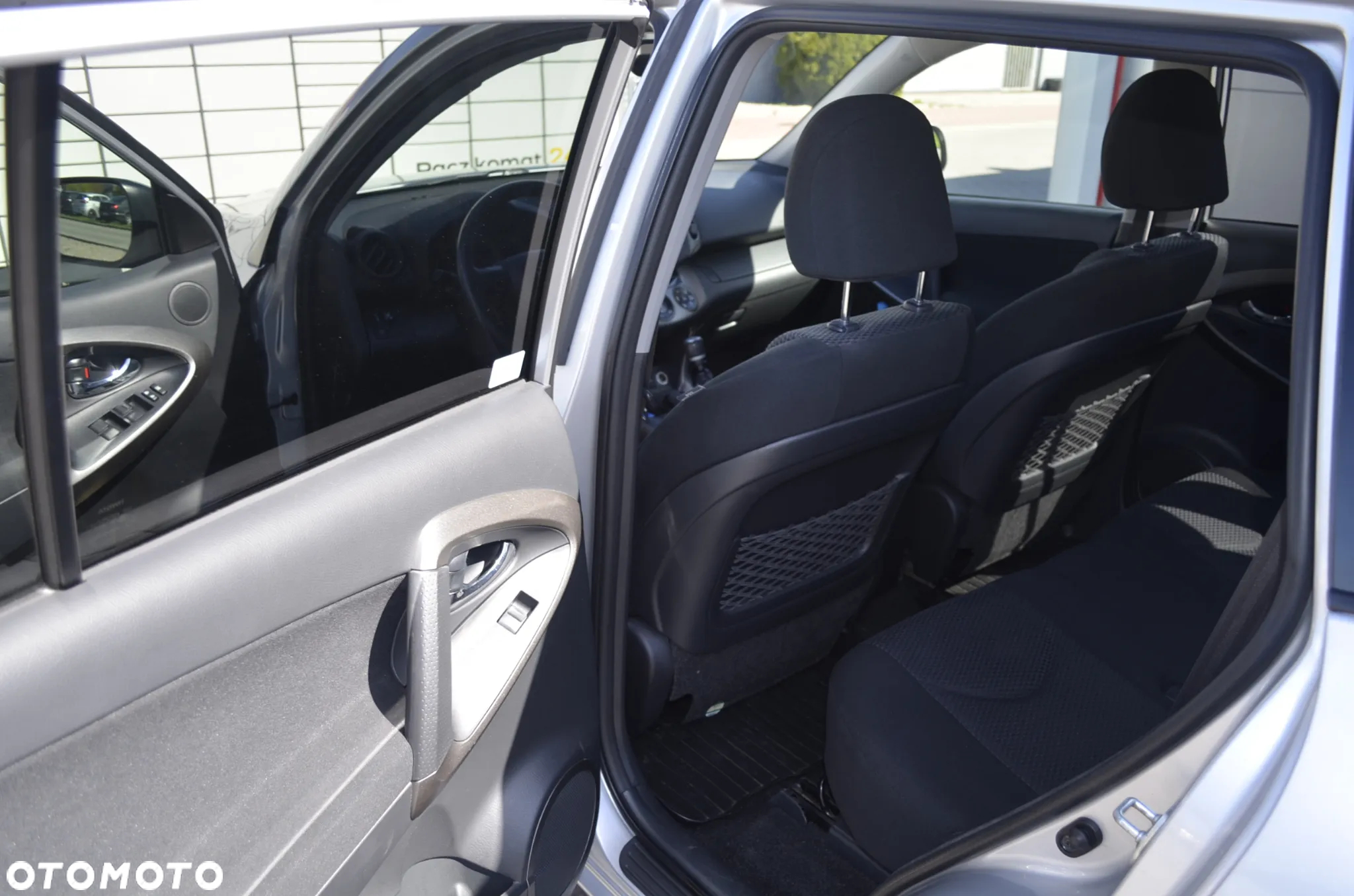 Toyota RAV4 - 7