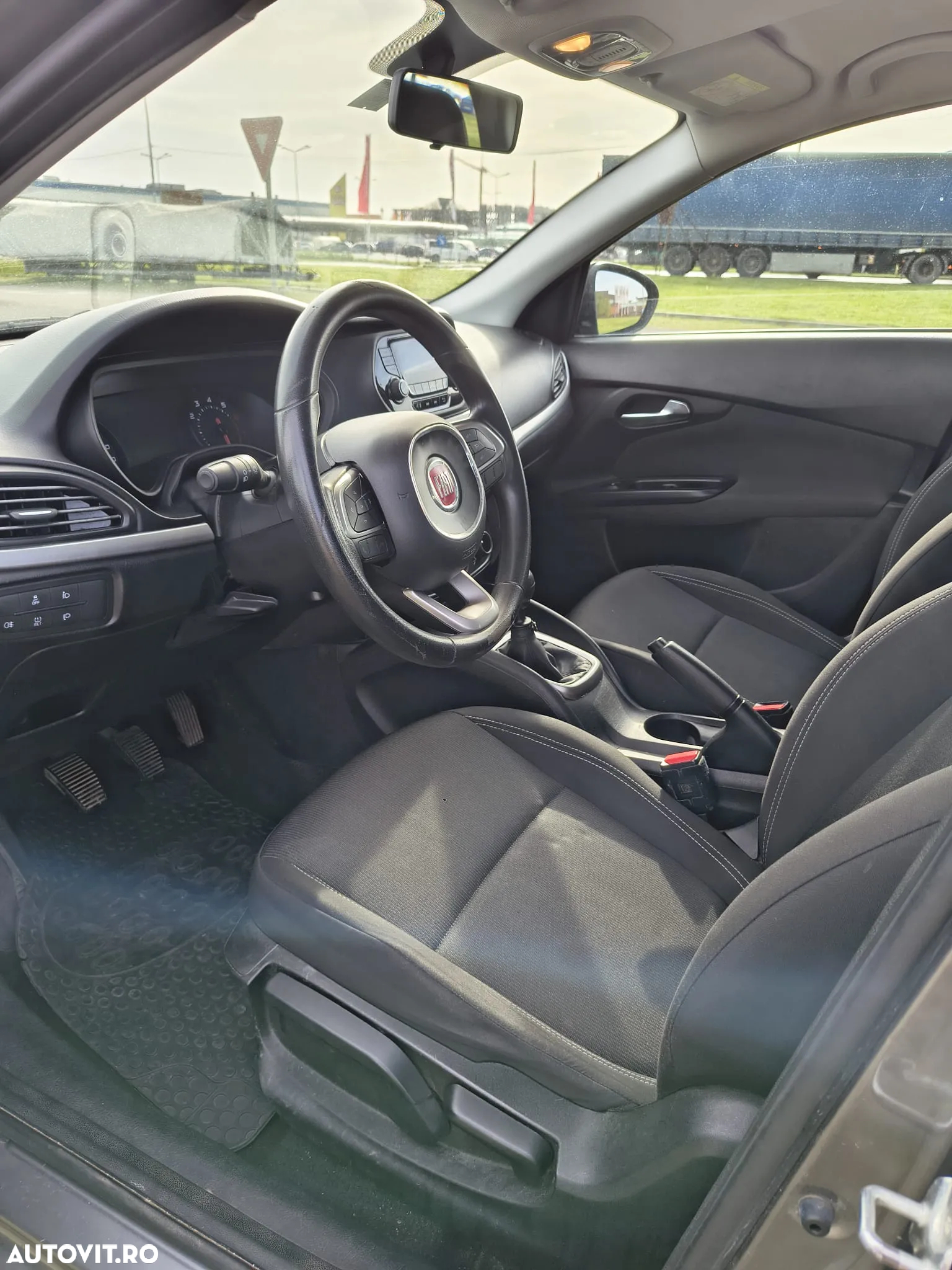 Fiat Tipo Kombi 1.4 16V Easy - 9