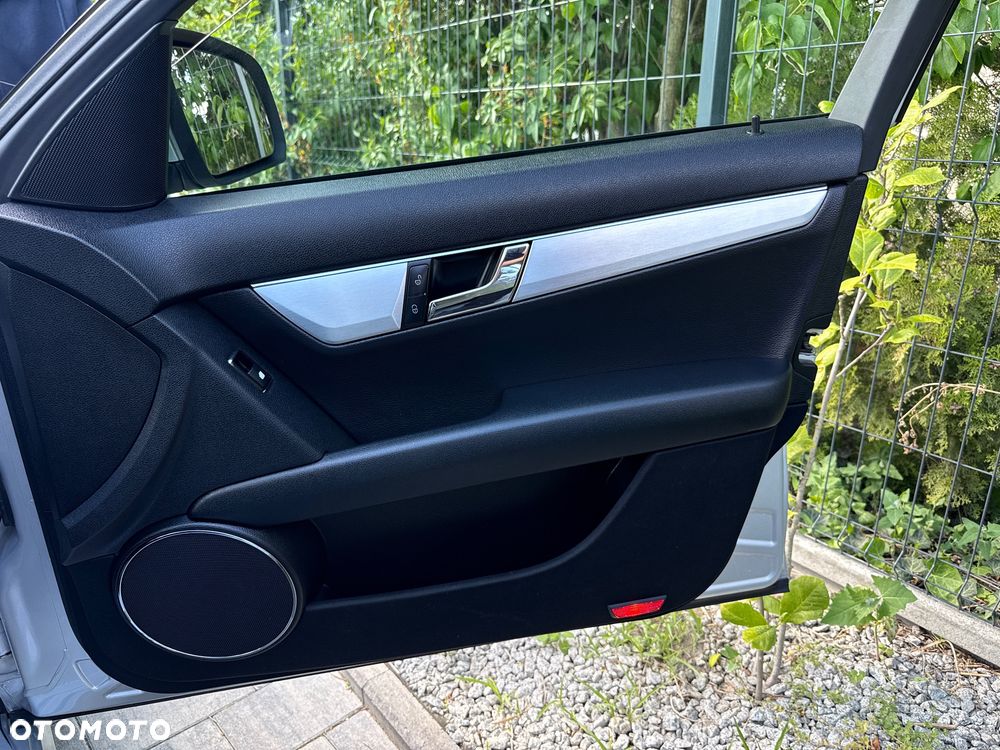 Mercedes-Benz Klasa C 200 Kompressor Avantgarde - 16