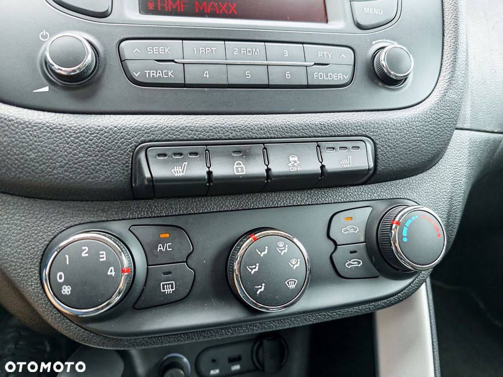 Kia Ceed - 26