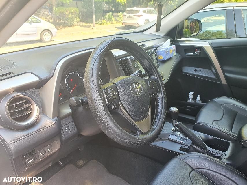 Toyota RAV4 2.2 D-4CAT 4WD Aut Executive - 6