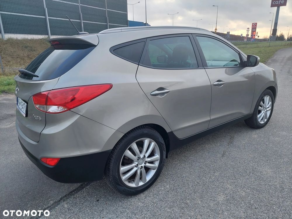 Hyundai ix35 2.0 Premium 2WD - 12