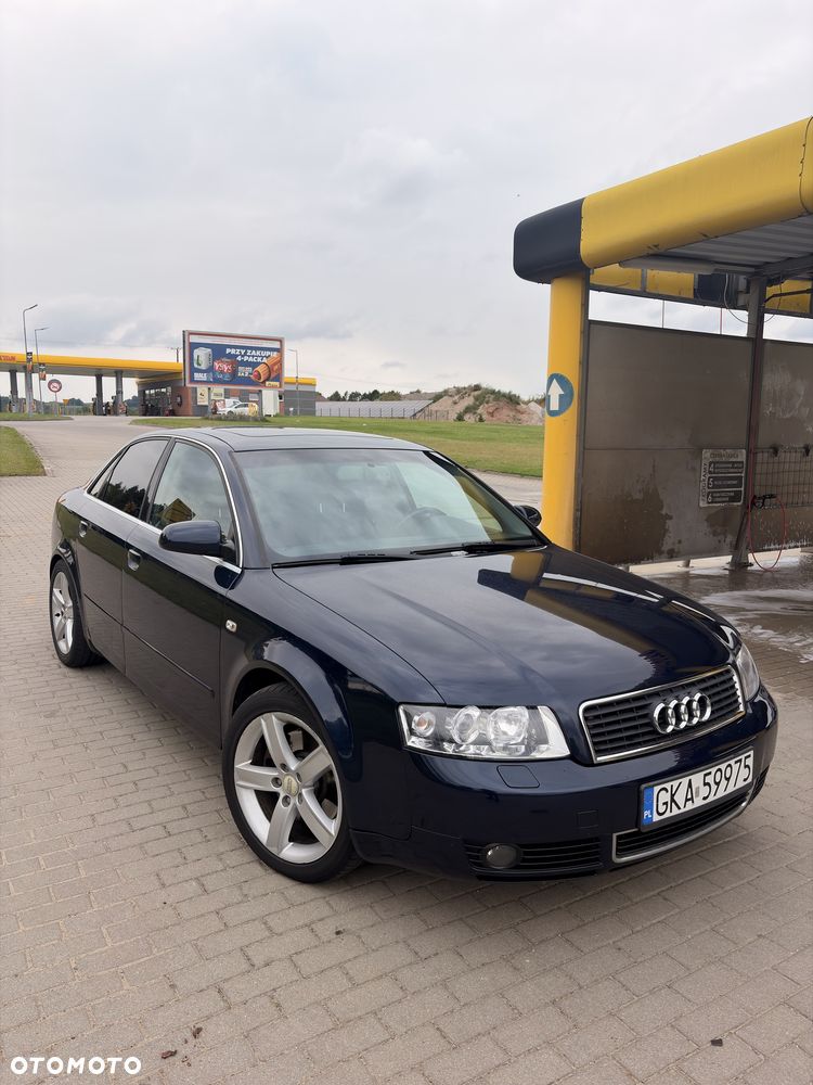 Audi A4 Limousine - 6