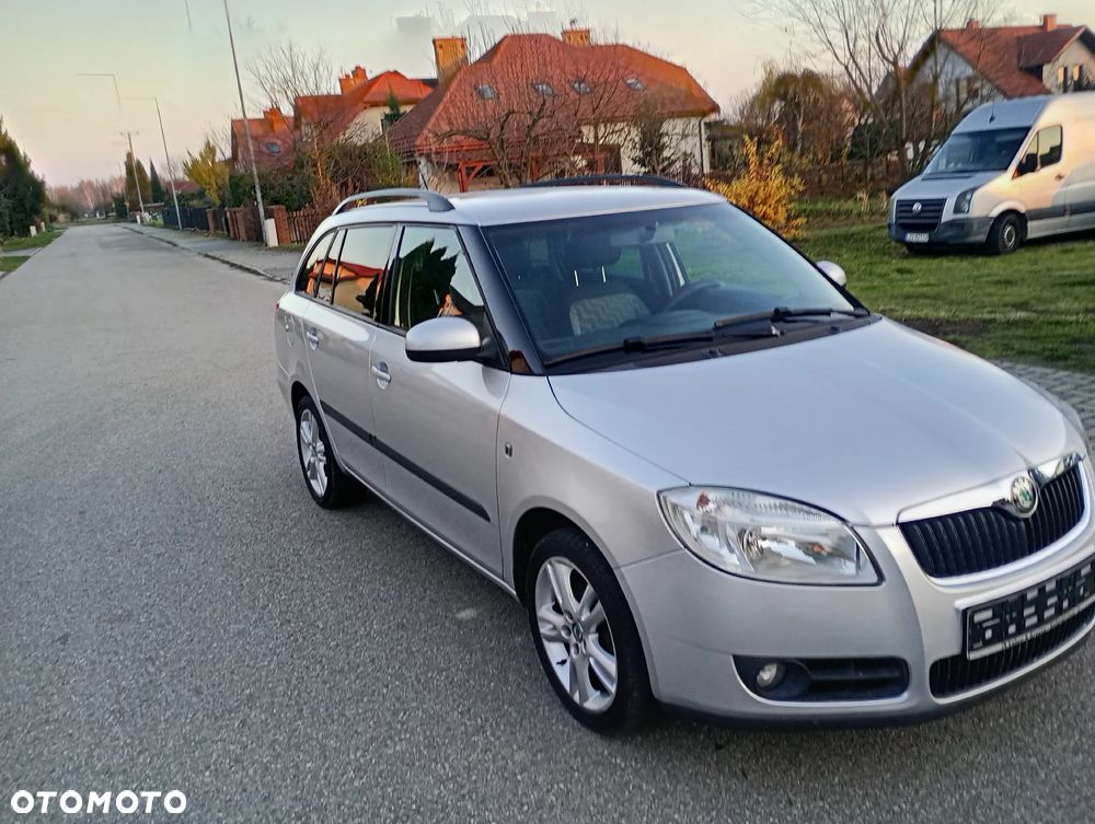 Skoda Fabia 1.6 16V Combi Elegance - 6